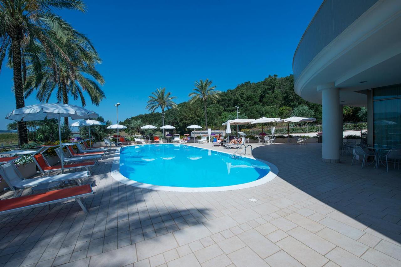 Thotel Lamezia Lamezia Terme Buitenkant foto