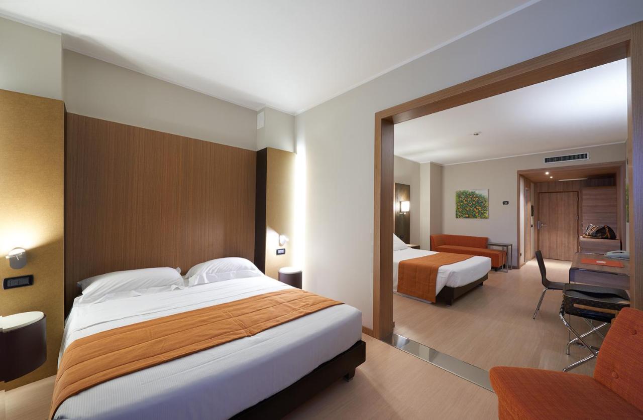 Thotel Lamezia Lamezia Terme Buitenkant foto