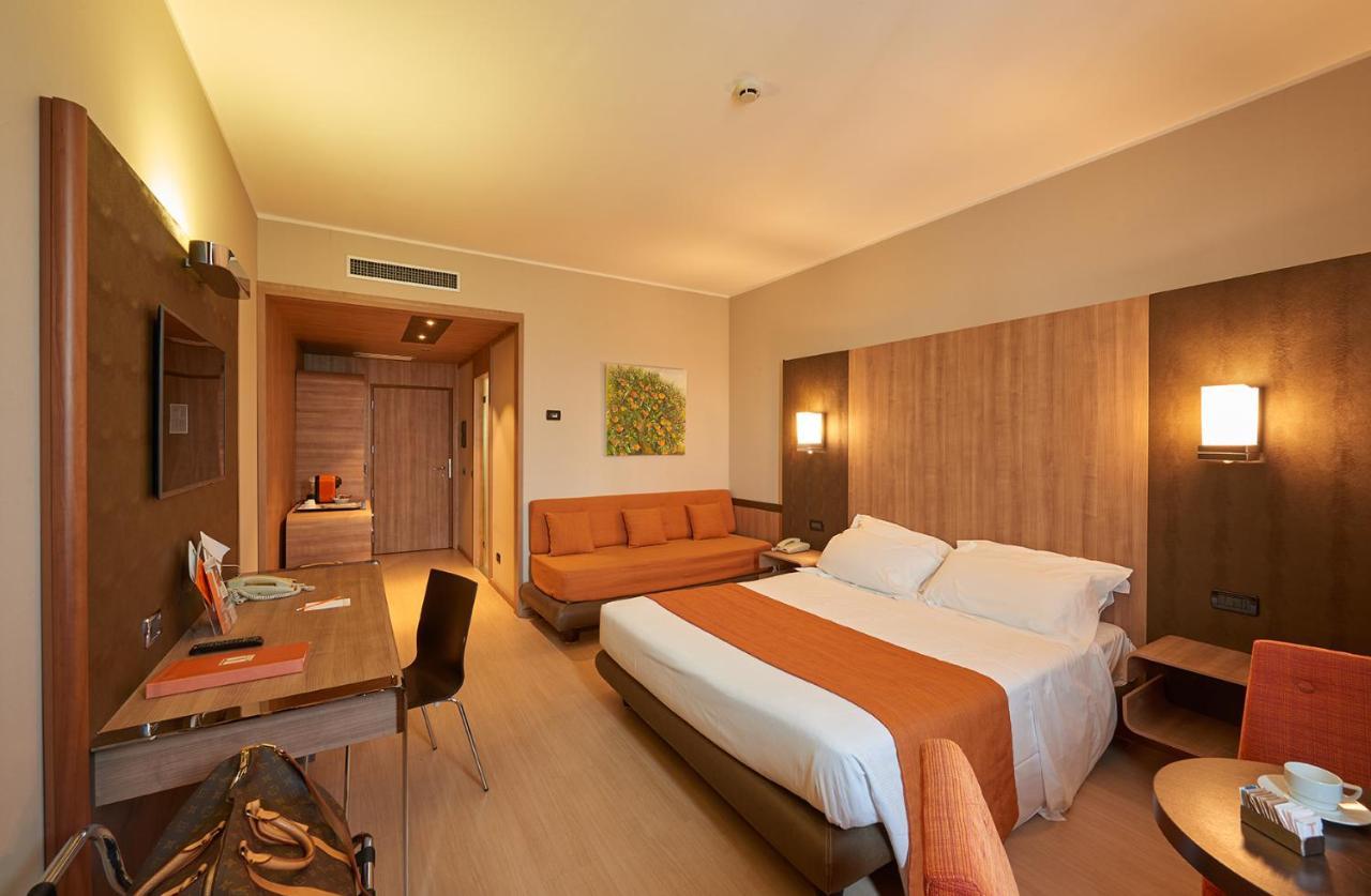 Thotel Lamezia Lamezia Terme Buitenkant foto