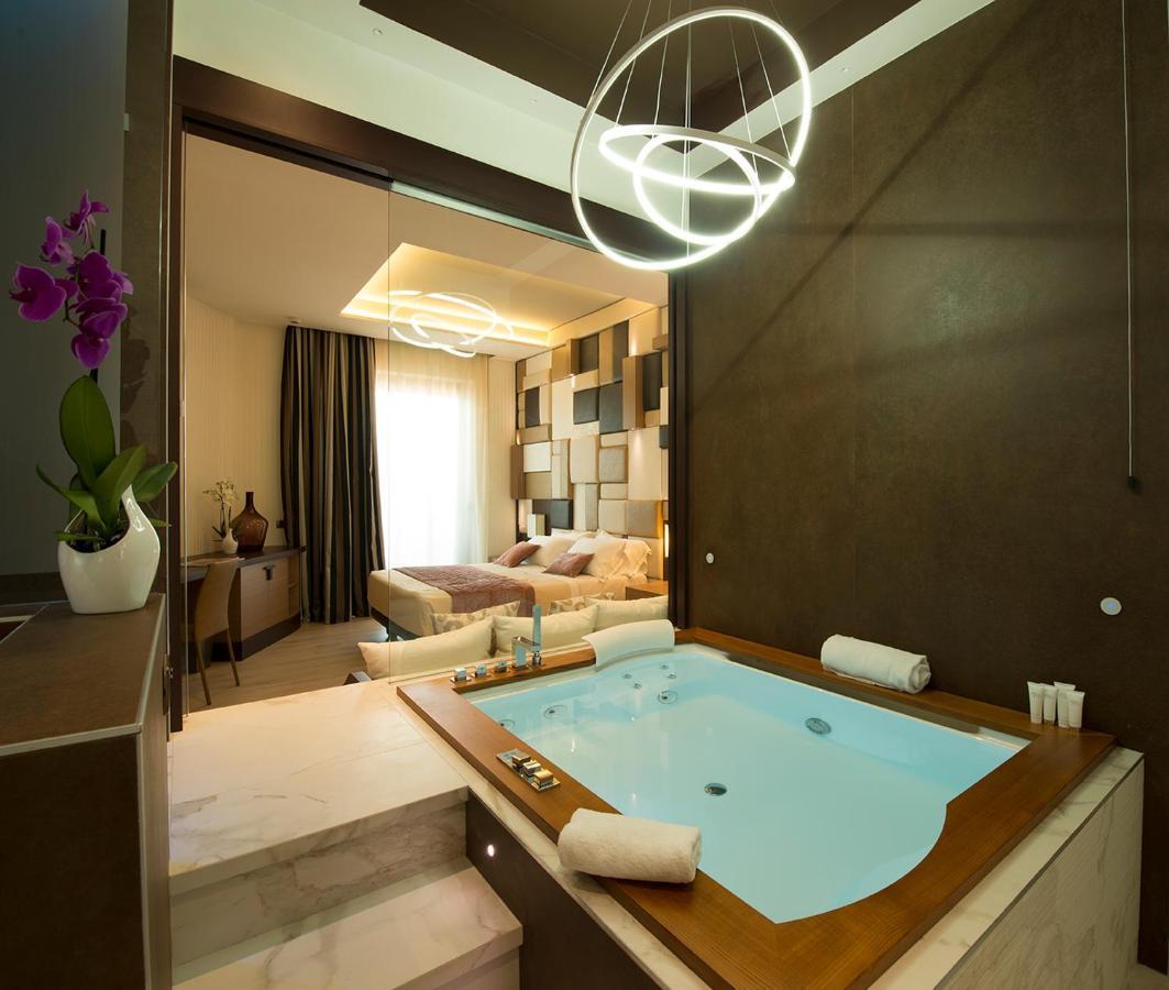Thotel Lamezia Lamezia Terme Buitenkant foto